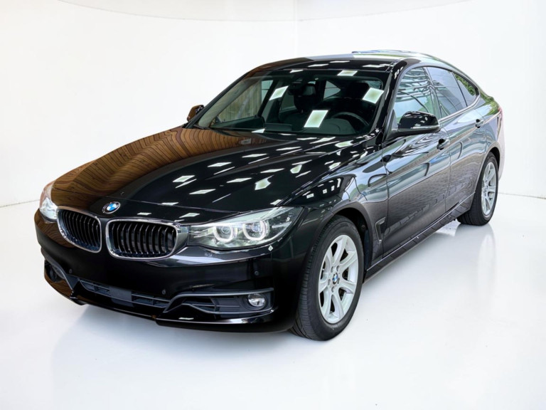BMW 320i xDrive