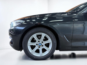 BMW 320i xDrive foto 5