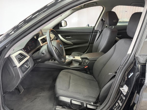 BMW 320i xDrive foto 8