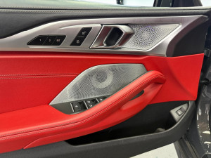 BMW M850i xDrive Convertible foto 10