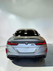 BMW M8 Gran Coupe foto 2