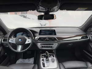 BMW 745Le xDrive Sedan foto 3