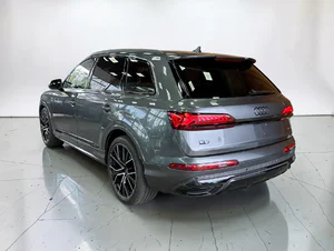 AUDI Q7 S-line 50TDI quattro foto 2