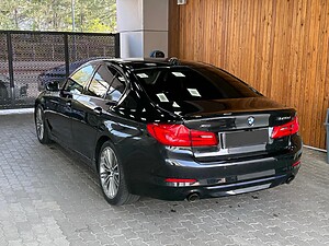 BMW 5 Series 520d xDrive A/T foto 14
