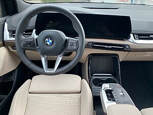 BMW 218i Active Tourer foto 7