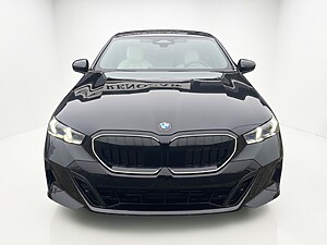 BMW 520d xDrive Sedan foto 2