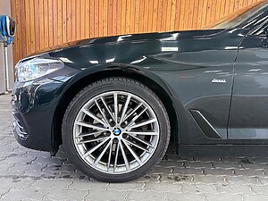 BMW 5 Series 520d xDrive A/T foto 12