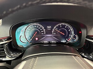 BMW 5 Series 520d xDrive A/T foto 9