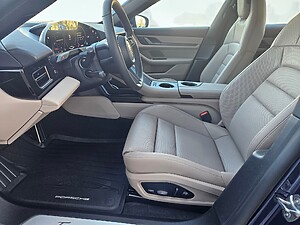 Porsche Taycan 4S Cross Turismo foto 8