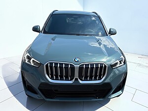 BMW X1 xDrive23i foto 2