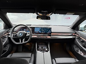 BMW i5 xDrive40 Touring foto 7