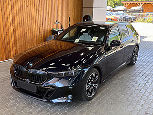 BMW 5 Series Touring 540d foto 1