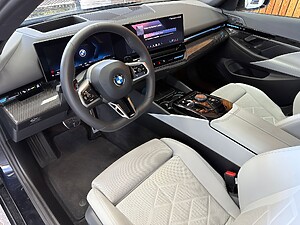 BMW 5 Series Touring 540d foto 7