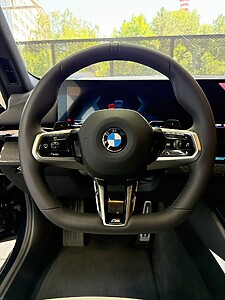 BMW 5 Series Touring 540d foto 8