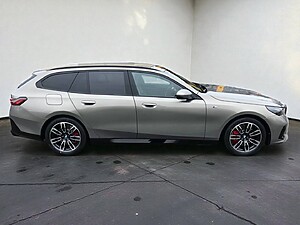 BMW 5 Series Touring 540d foto 3