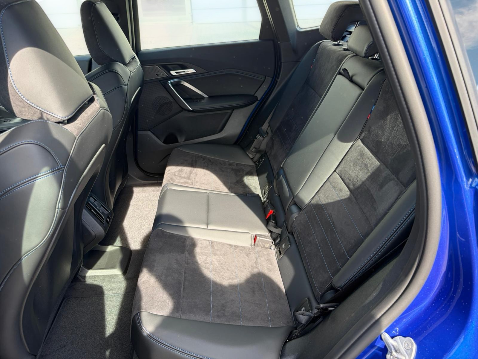 BMW iX1 eDrive20 foto 9