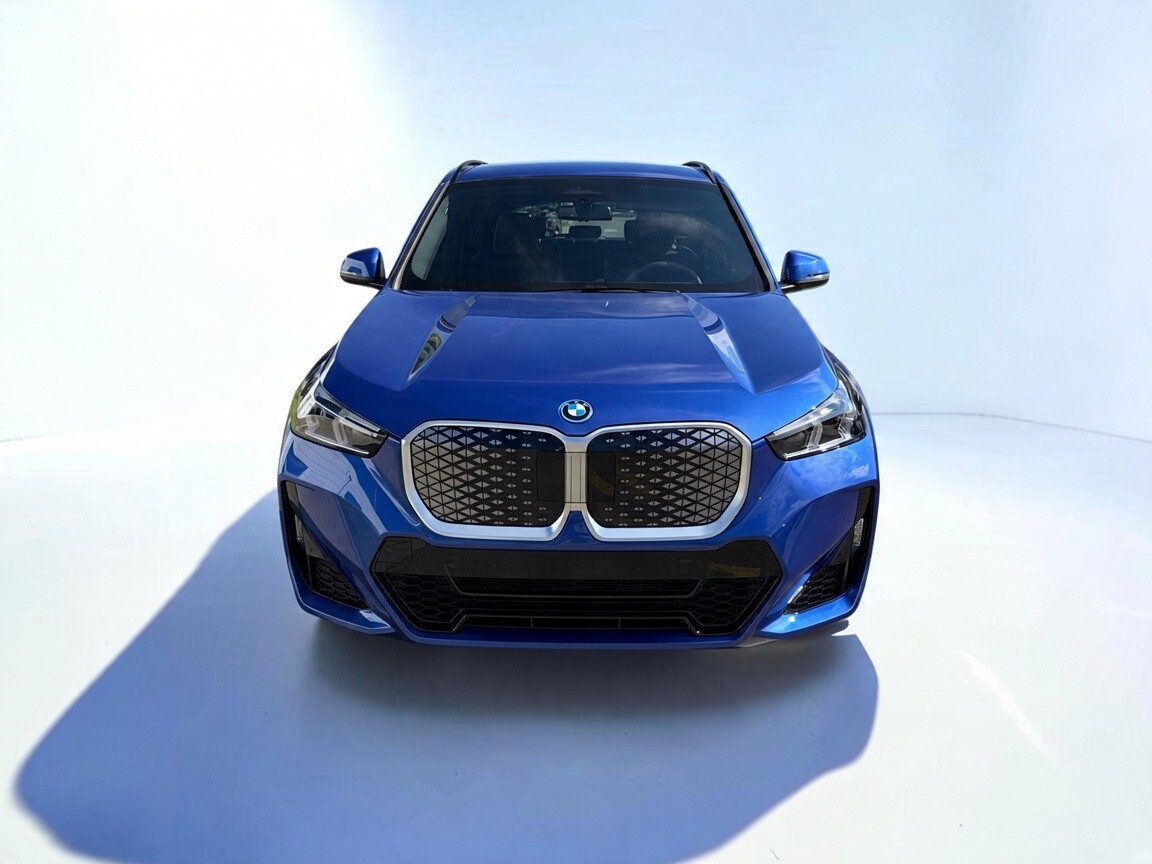 BMW iX1 eDrive20 foto 2